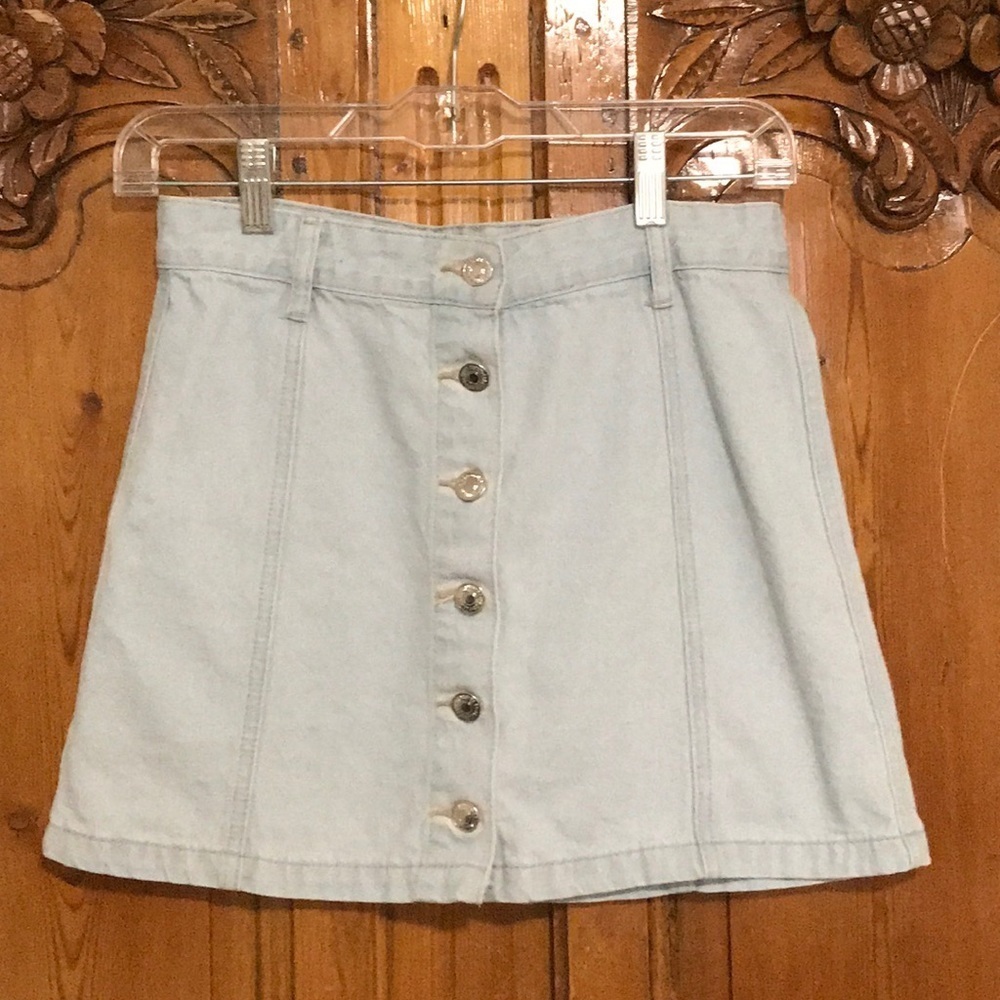 Forever 21 Light Wash Button Front Jean Skirt